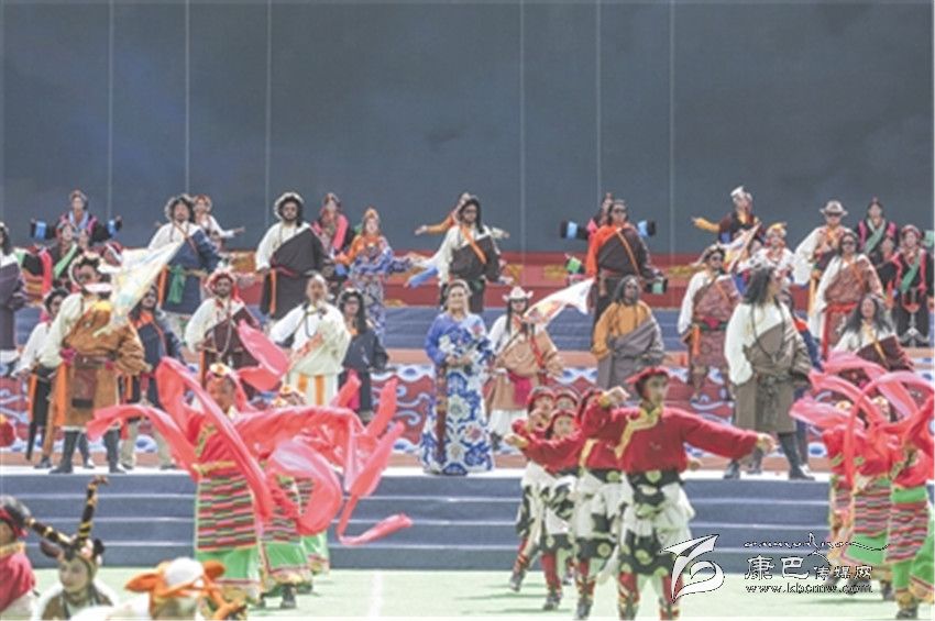 魅力康巴歌舞飛揚(yáng)——第九屆康巴藝術(shù)節(jié)開(kāi)幕式掠影